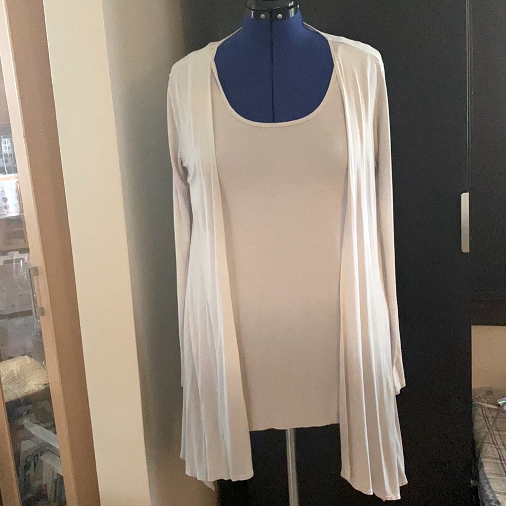 Two piece ombré tank & tunic jacket.